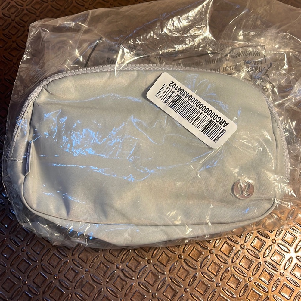 Lululemon belt bag